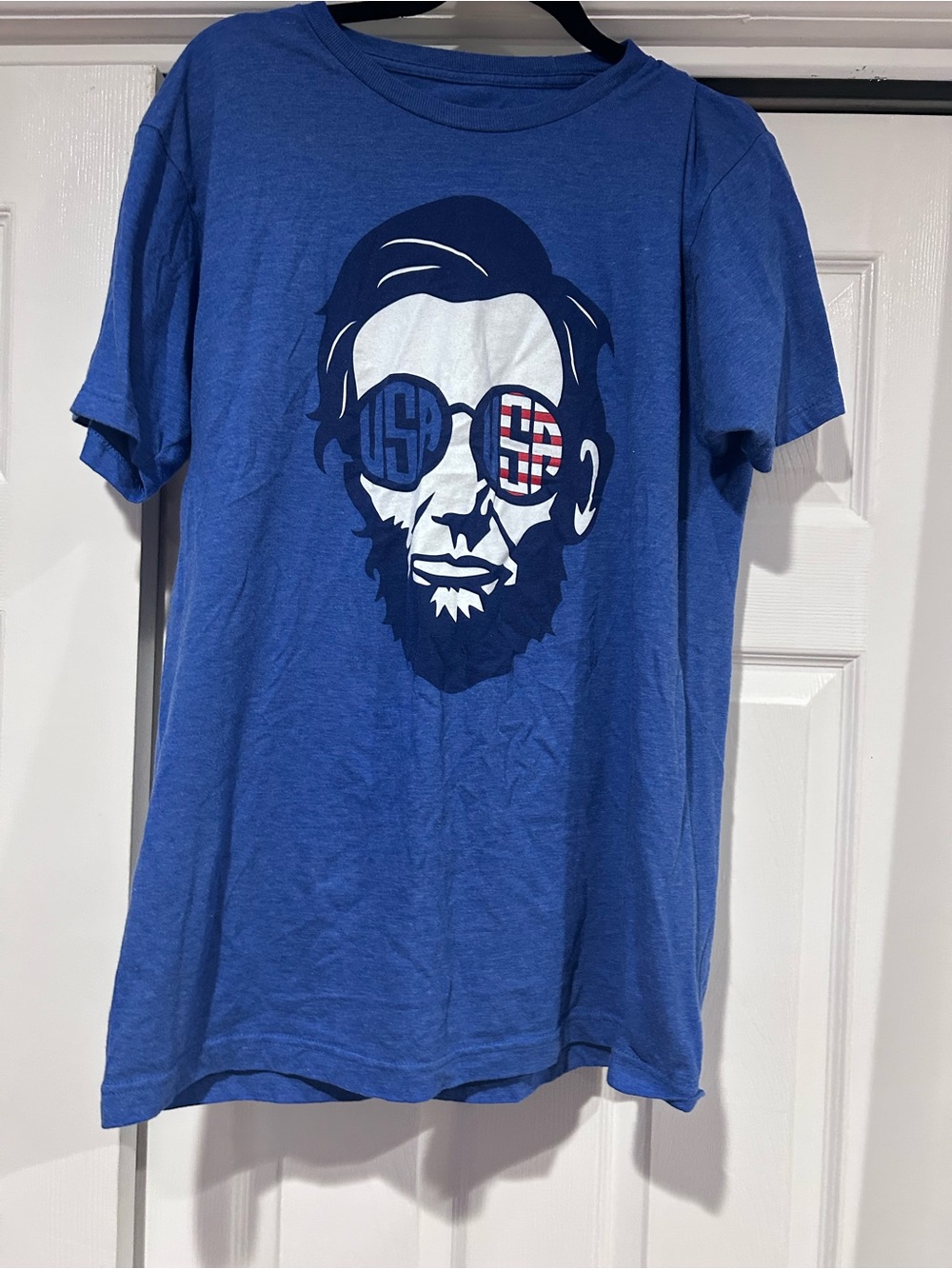 USA Blue Short‑Sleeve Graphic Tee with Patriotic Lincoln Design